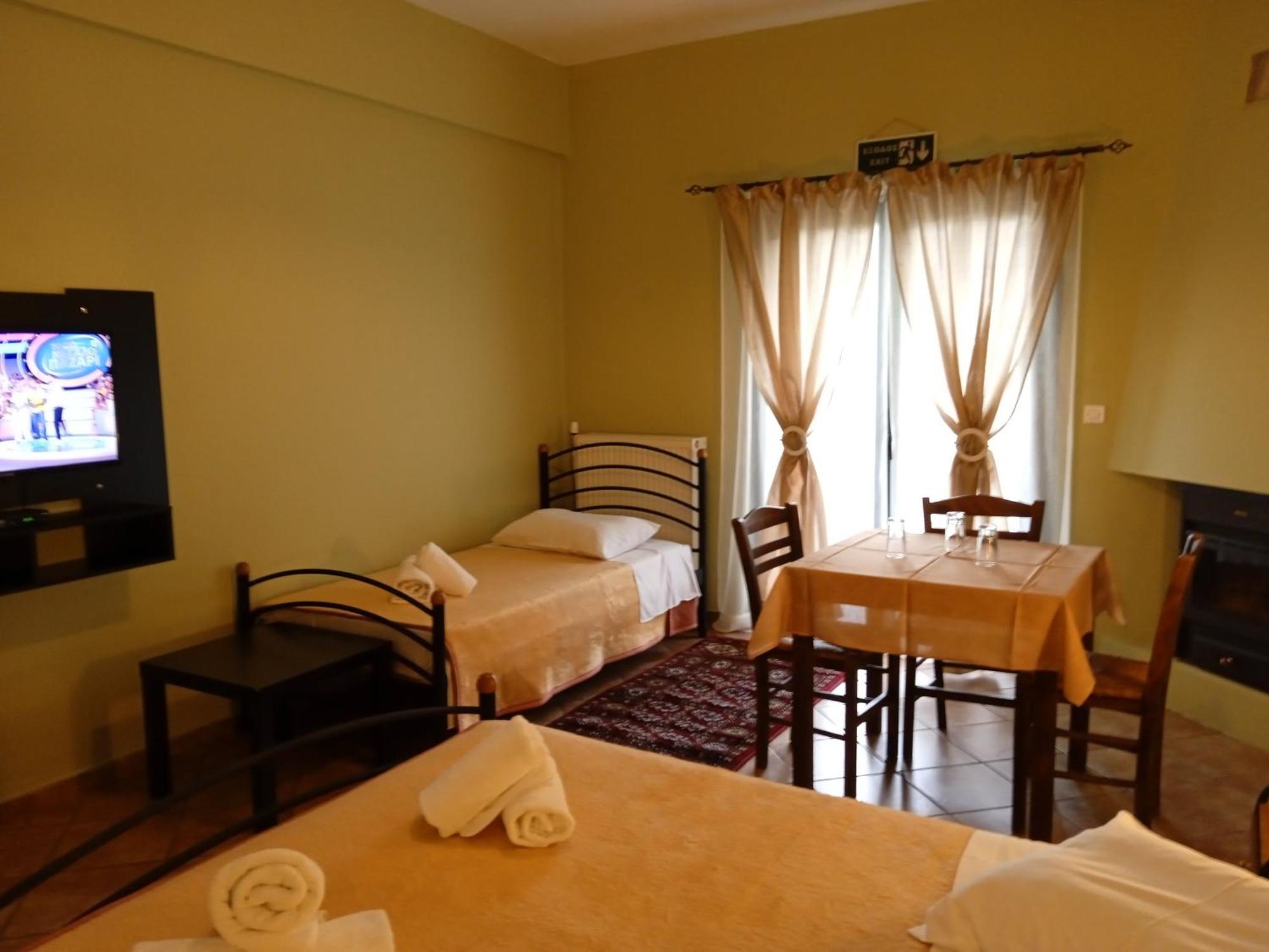 Guesthouse Eleftherios Kalavryta Luaran gambar