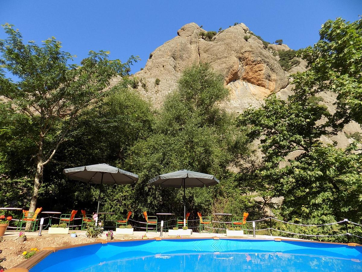 Guesthouse Eleftherios Kalavryta Luaran gambar